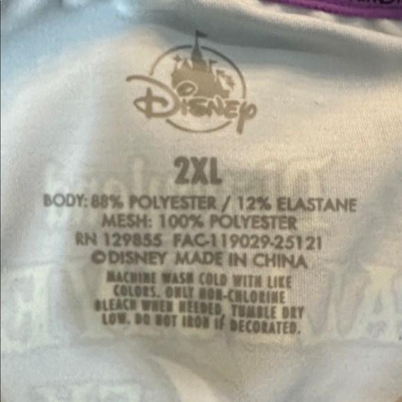 NWT Disneyland 2025 Haloween Graphic Finisher T-Shirt - Picture 6 of 6